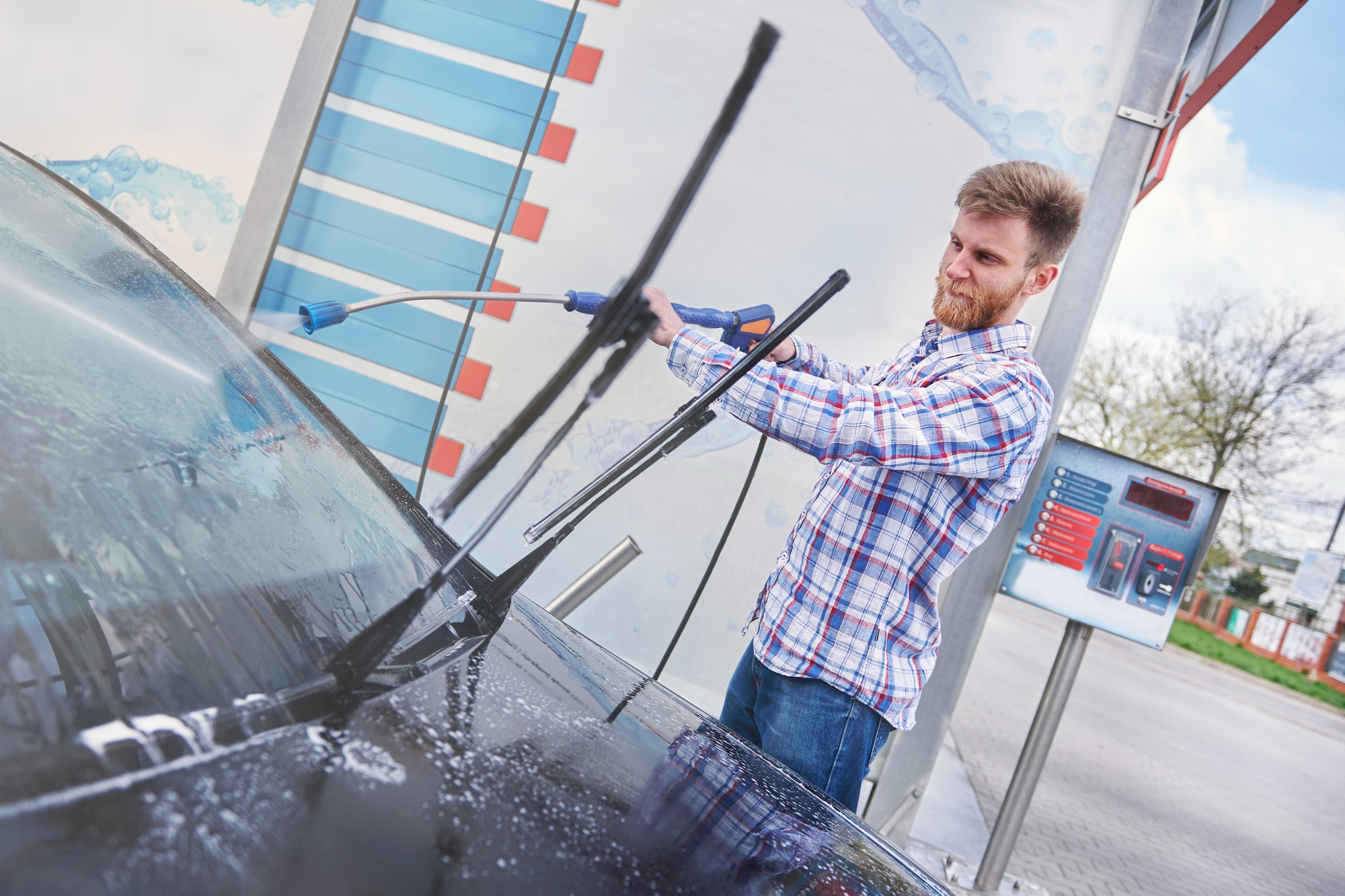 When Can You Wash Your Car After A Windshield Replacement?
