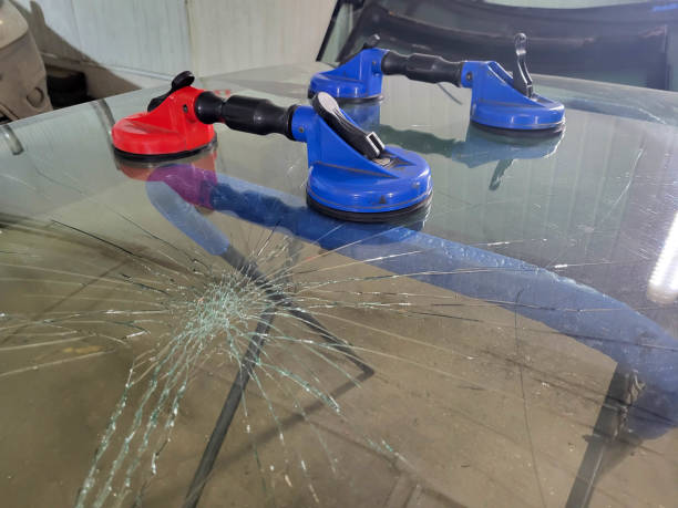 Auto Glass 360 | How Serious Does a Crack Need to Be Before It Becomes Unsafe to Drive in Brampton? windshield crack repair